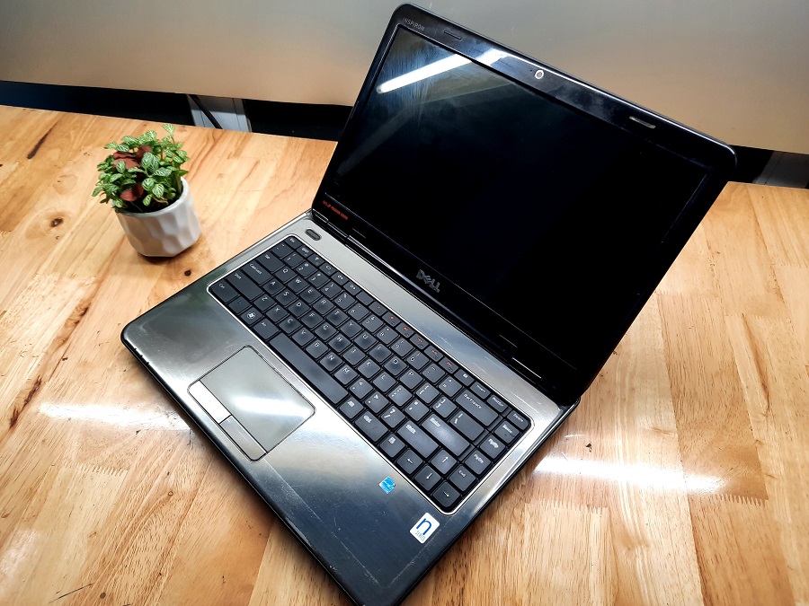 Laptop Dell inspỉon N4010